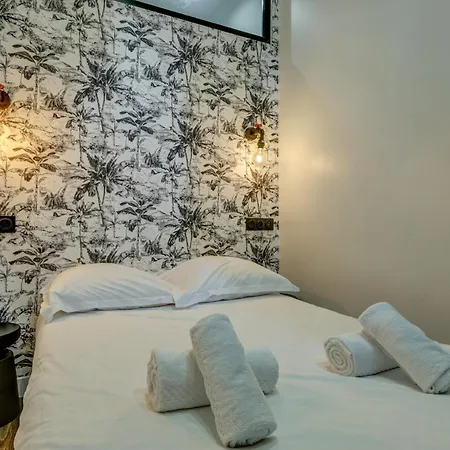 Comfortable 2bd 2bth By Gare De Lyon Apartment