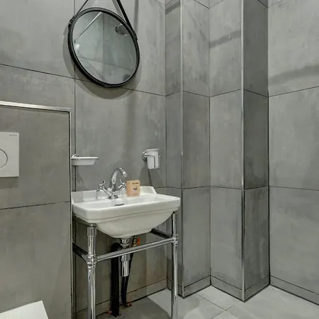Comfortable 2bd 2bth By Gare De Lyon Paris