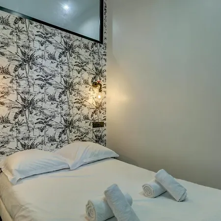 Comfortable 2bd 2bth By Gare De Lyon Apartment