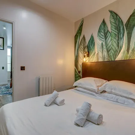 Comfortable 2bd 2bth By Gare De Lyon Apartment